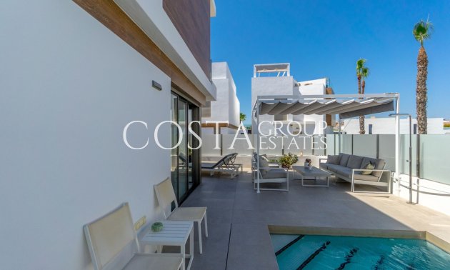 Herverkoop - Villa -
Orihuela Costa - Villamartin