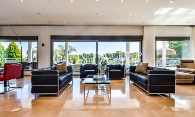 Odsprzedaż - Willa -
Benissa - Benissa Centro