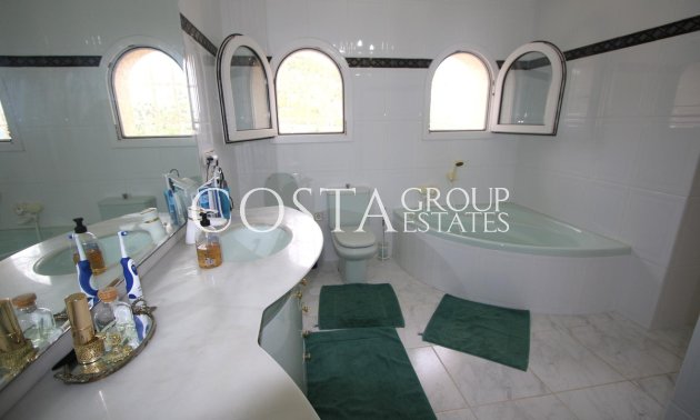 Herverkoop - Villa -
Calpe - la Canuta