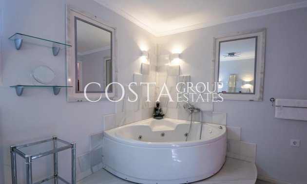 Wiederverkauf - Villa -
Calpe - Calpe Centro