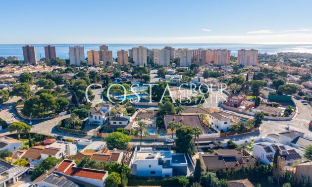 Herverkoop - Villa -
Orihuela Costa - Campoamor