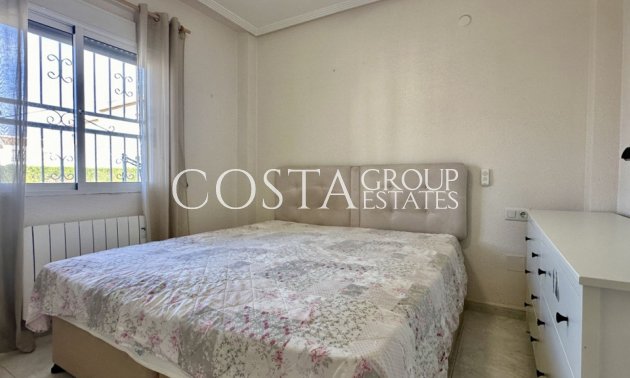 Herverkoop - Villa -
Orihuela Costa - Los Dolses