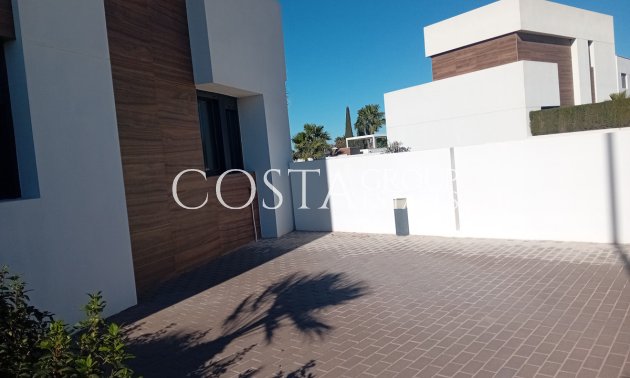 Herverkoop - Villa -
Algorfa - La Finca Golf