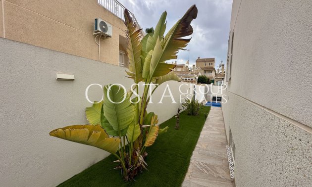 Revente - Villa -
Torrevieja