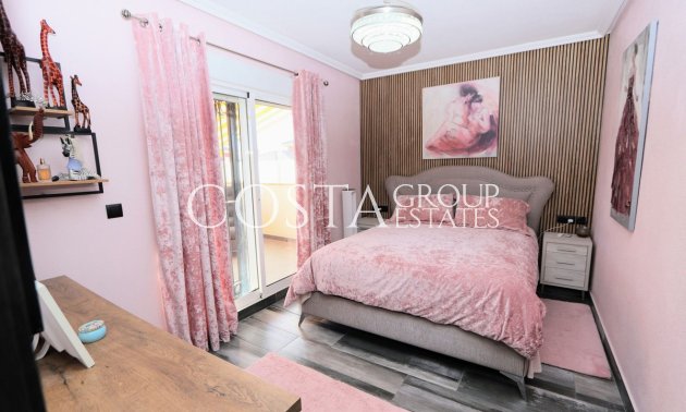 Wiederverkauf - Villa -
Orihuela Costa - Lomas de Cabo Roig