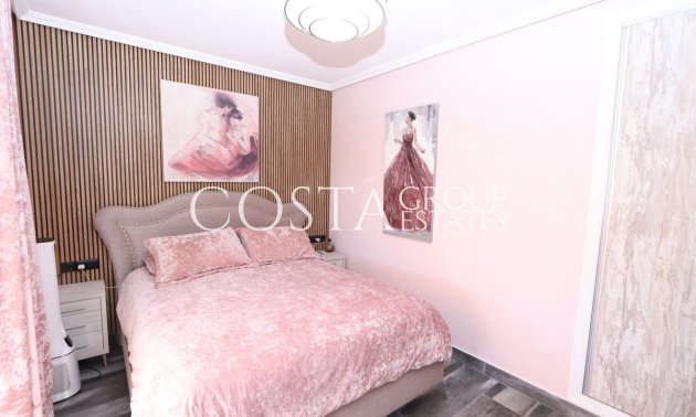 Wiederverkauf - Villa -
Orihuela Costa - Lomas de Cabo Roig