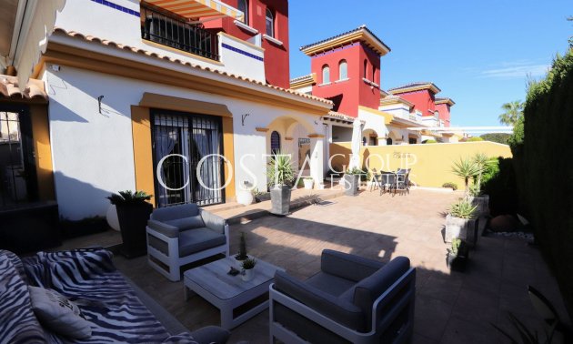 Wiederverkauf - Villa -
Orihuela Costa - Lomas de Cabo Roig