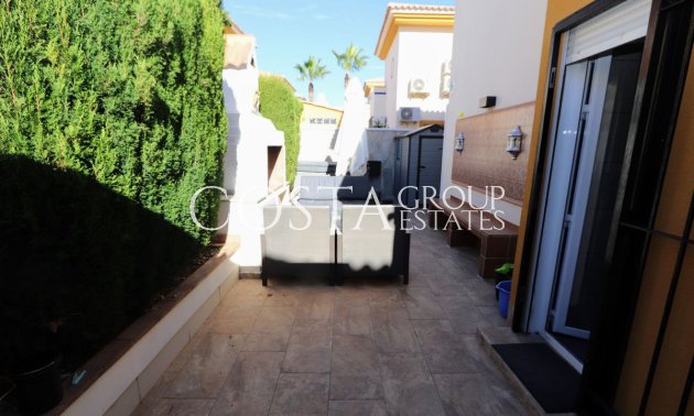 Wiederverkauf - Villa -
Orihuela Costa - Lomas de Cabo Roig