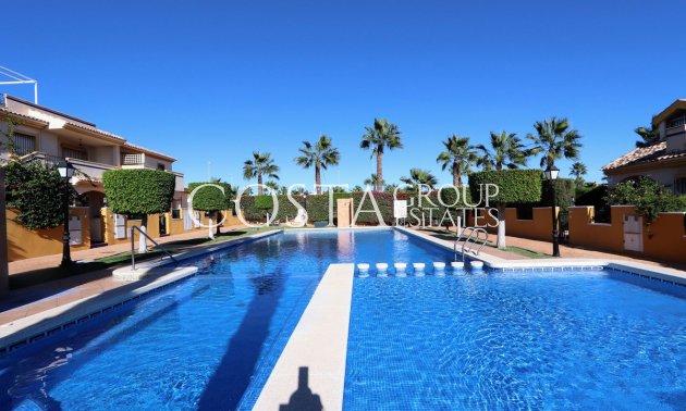 Wiederverkauf - Villa -
Orihuela Costa - Lomas de Cabo Roig