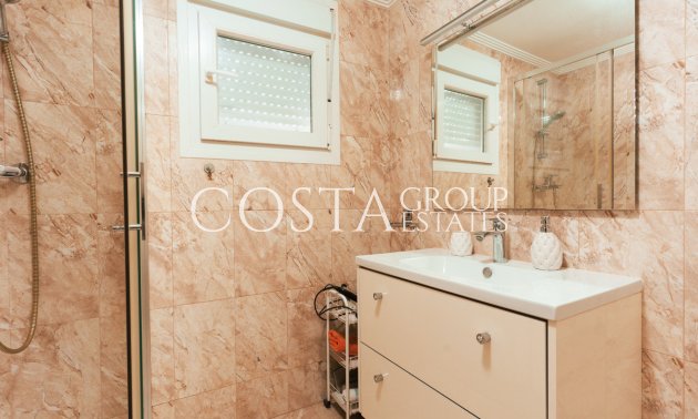 Resale - Villa -
Orihuela Costa - Los Balcones