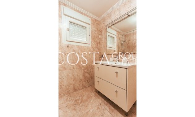 Resale - Villa -
Orihuela Costa - Los Balcones