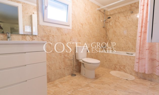 Resale - Villa -
Orihuela Costa - Los Balcones