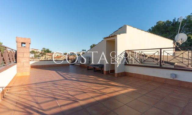 Resale - Villa -
Orihuela Costa - Los Balcones