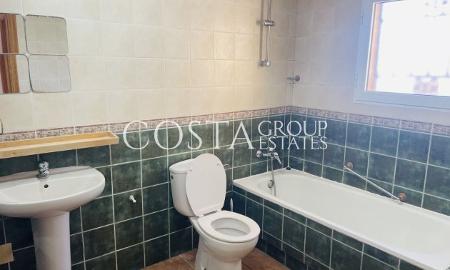 Resale - Villa -
Orihuela Costa - Villamartin