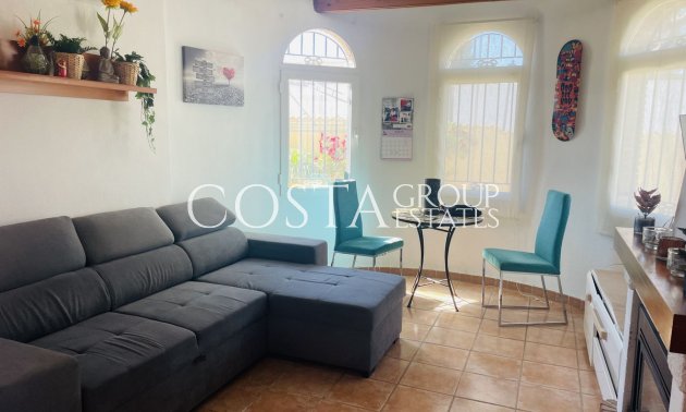 Resale - Villa -
Orihuela Costa - Villamartin