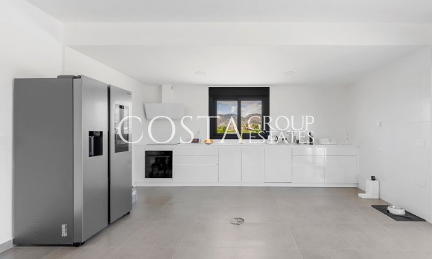 Odsprzedaż - Willa -
Abanilla - Macisvenda