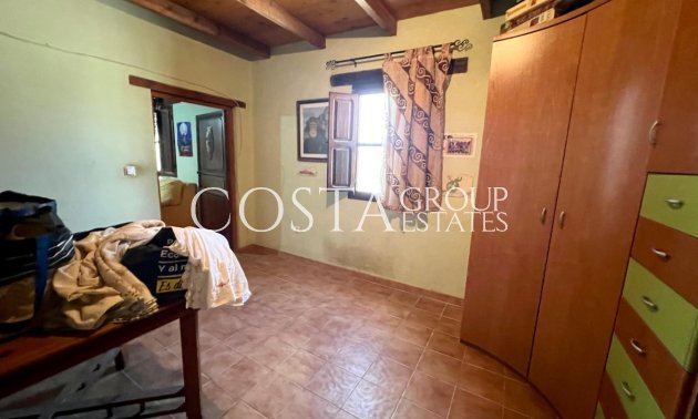 Resale - Villa -
Pinoso - Pinoso Centro