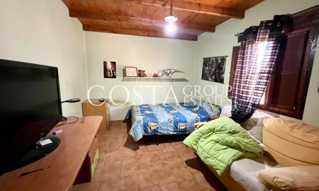 Resale - Villa -
Pinoso - Pinoso Centro