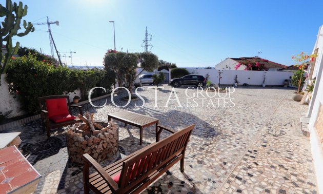 Resale - Villa -
Rojales - Ciudad Quesada