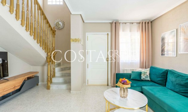 Resale - Villa -
Orihuela Costa - Punta Prima