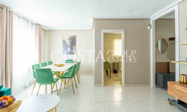 Resale - Villa -
Orihuela Costa - Punta Prima