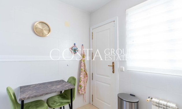 Resale - Villa -
Orihuela Costa - Punta Prima