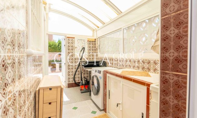 Resale - Villa -
Orihuela Costa - Punta Prima