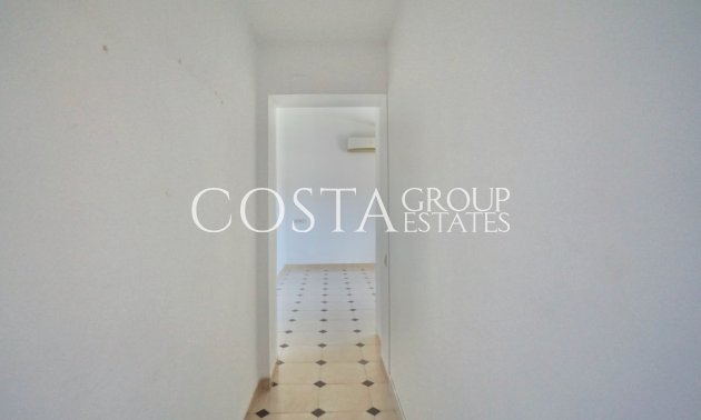 Resale - Villa -
Benissa