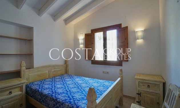 Resale - Villa -
Benissa