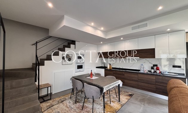 Resale - Villa -
Orihuela Costa - Villamartin