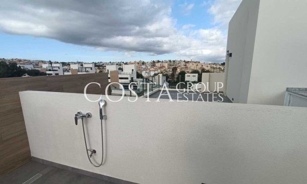 Resale - Villa -
Orihuela Costa - Villamartin