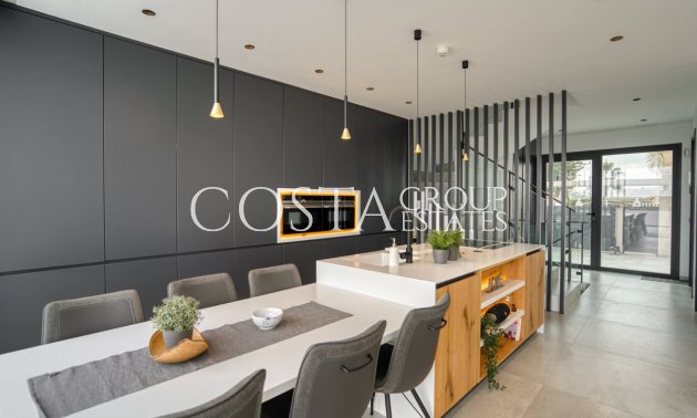 Resale - Villa -
Rojales - Ciudad Quesada