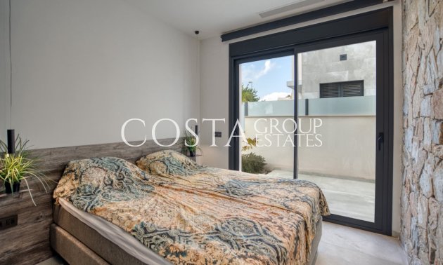 Resale - Villa -
Rojales - Ciudad Quesada