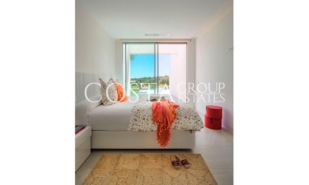 Odsprzedaż - Willa -
Orihuela Costa - Las Colinas Golf