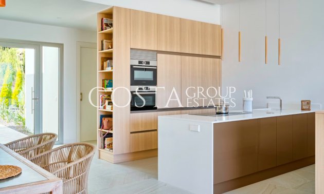 Odsprzedaż - Willa -
Orihuela Costa - Las Colinas Golf