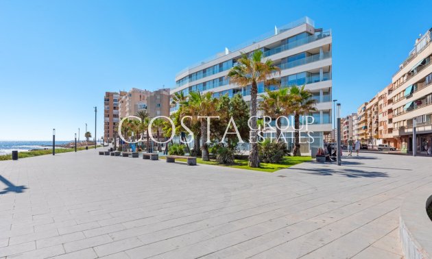 Resale - Apartments -
Torrevieja - Playa del Cura