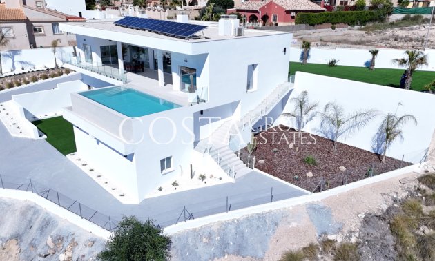 Resale - Villa -
San Fulgencio - La Marina