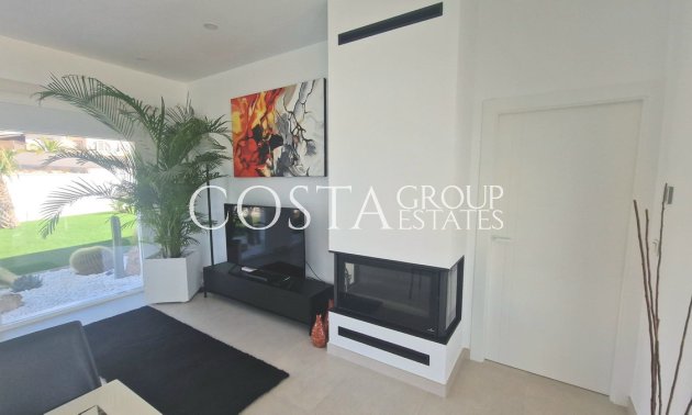 Resale - Villa -
San Fulgencio - La Marina