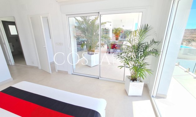 Resale - Villa -
San Fulgencio - La Marina