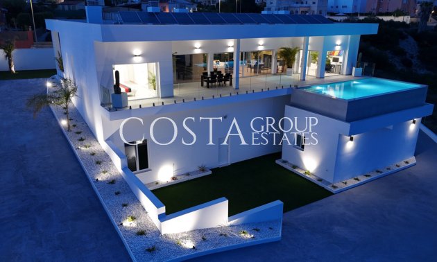 Resale - Villa -
San Fulgencio - La Marina