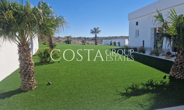 Resale - Villa -
San Fulgencio - La Marina