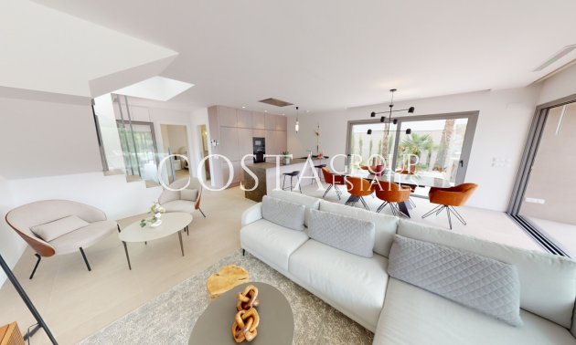 Resale - Villa -
Orihuela Costa - Las Colinas Golf