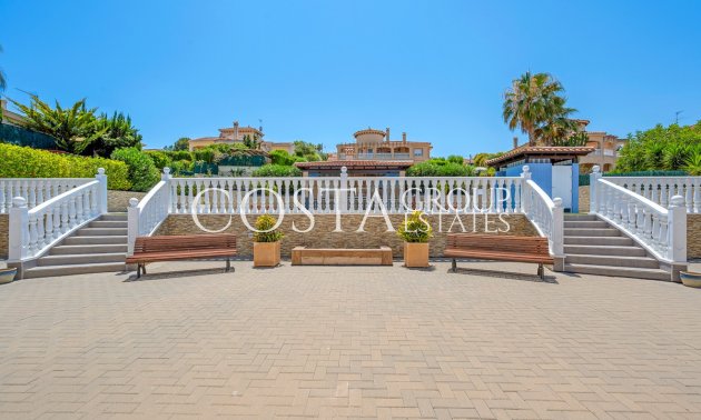 Odsprzedaż - Willa -
Algorfa