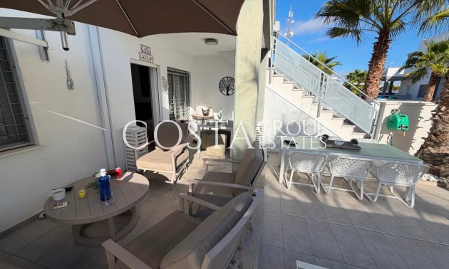 Resale - Apartments -
Orihuela Costa - La Florida