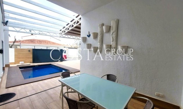 Resale - Villa -
Pilar de la Horadada - Torre De La Horadada