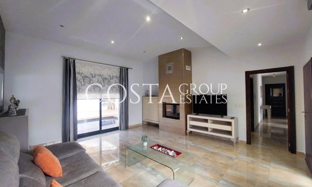 Resale - Villa -
Pilar de la Horadada - Torre De La Horadada