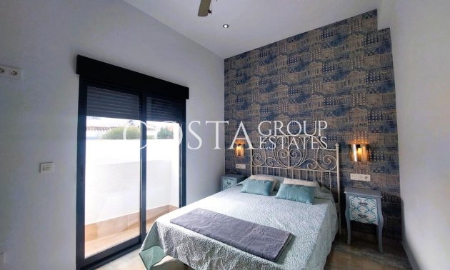 Resale - Villa -
Pilar de la Horadada - Torre De La Horadada