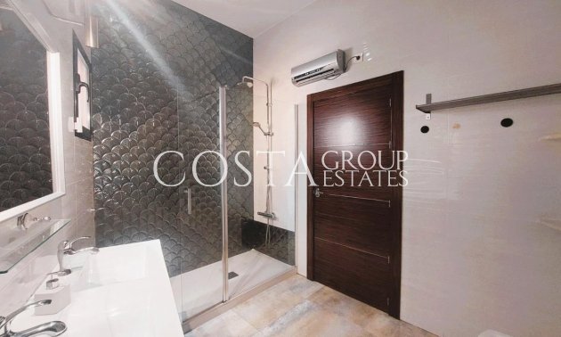 Resale - Villa -
Pilar de la Horadada - Torre De La Horadada