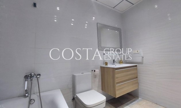 Resale - Villa -
Pilar de la Horadada - Torre De La Horadada