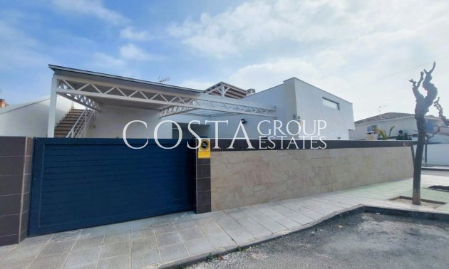 Resale - Villa -
Pilar de la Horadada - Torre De La Horadada